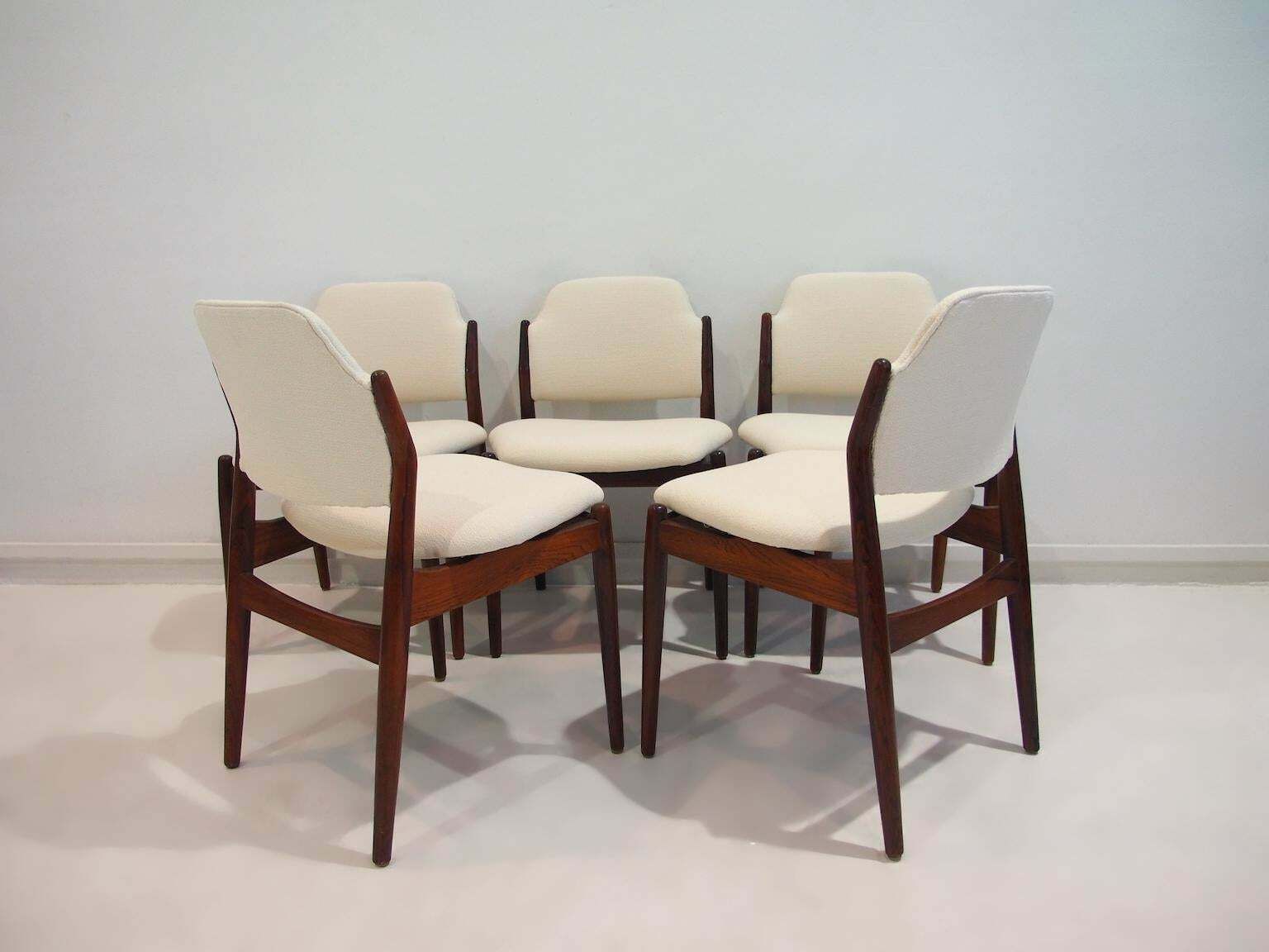 4642.0 Set Of Six Arne Vodder For Sibast Hardwood Chairs With White Textile Covers photo