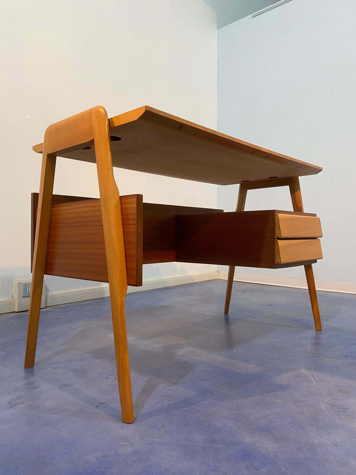 Italian Mid Century Modern Desk And Chair Designed By Vittorio Dassi In 1950s photo Furniture