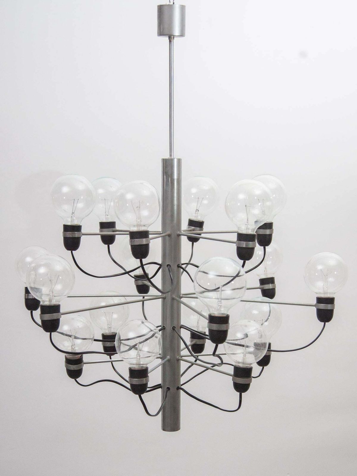 Large Mid Century Gino Sarfatti "2097"/18 Chrome Chandelier photo for sale