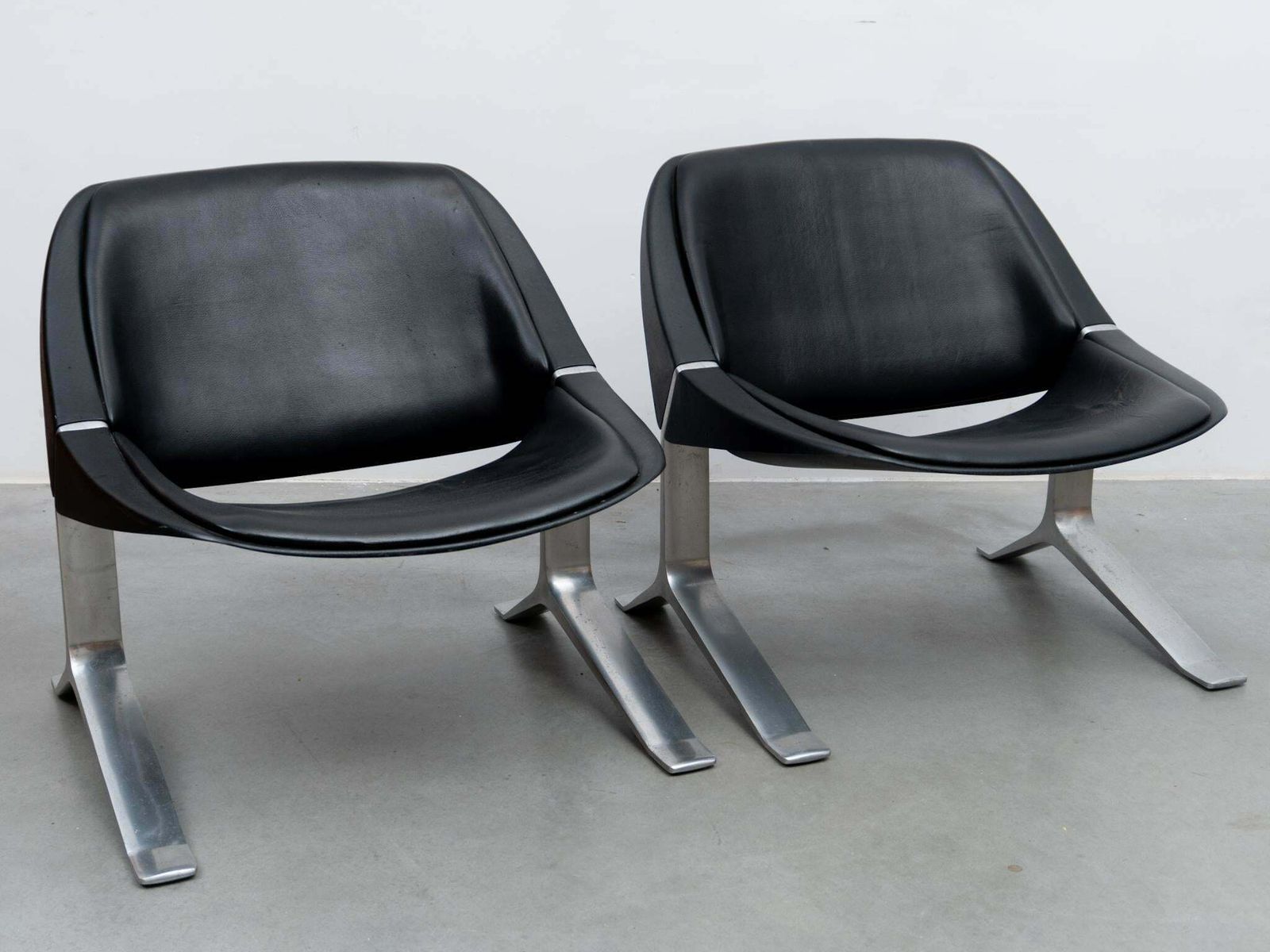photo vinterior Pair Of Knut Hesterberg Lounge Black And Chrome Club Arm Chairs, Germany 1971