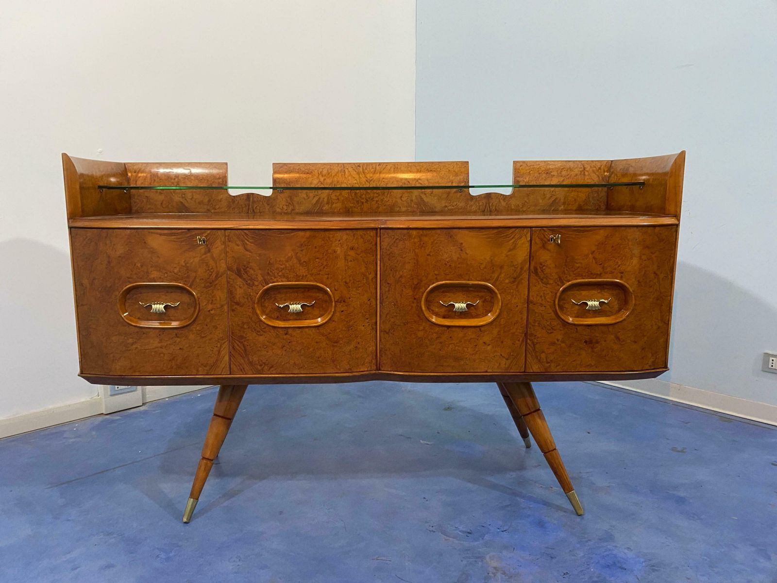 Italian Mid Century Sideboard Honey Color In Birch Wood, 1950s photo vintage