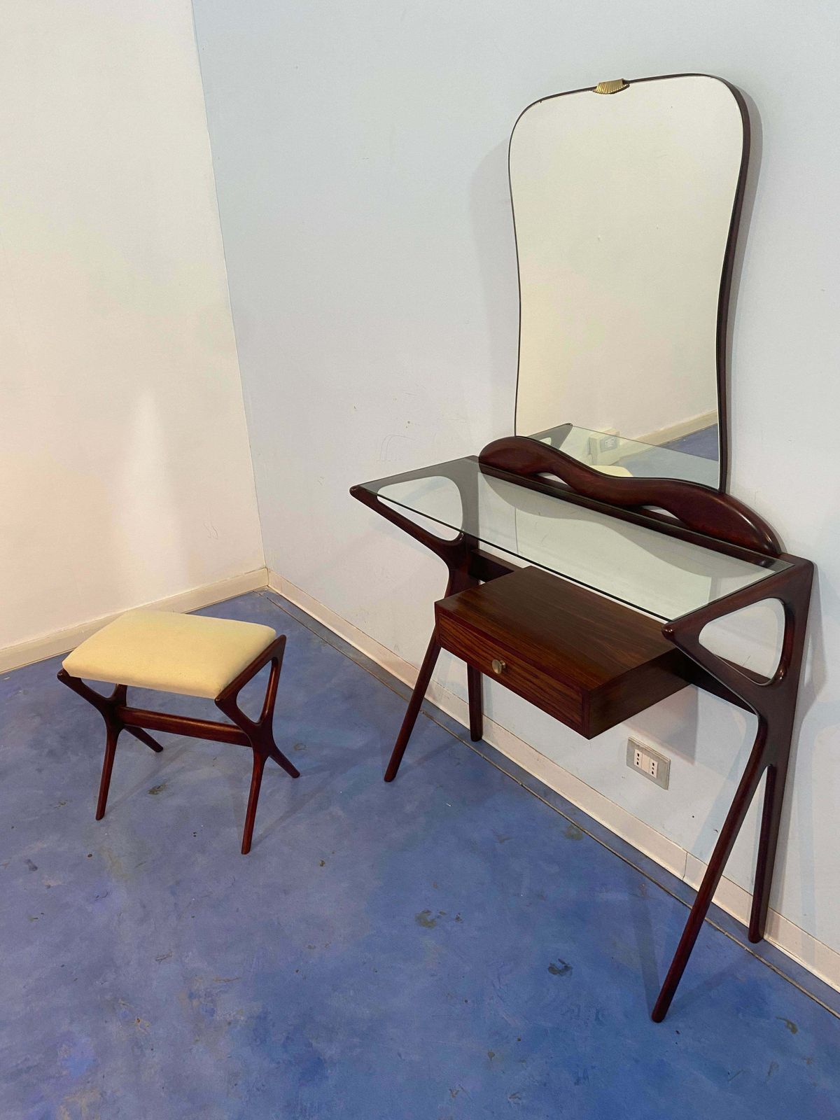 Italian Mid Century Console Table With Mirror Attributed To Ico Parisi, 1950s photo buy