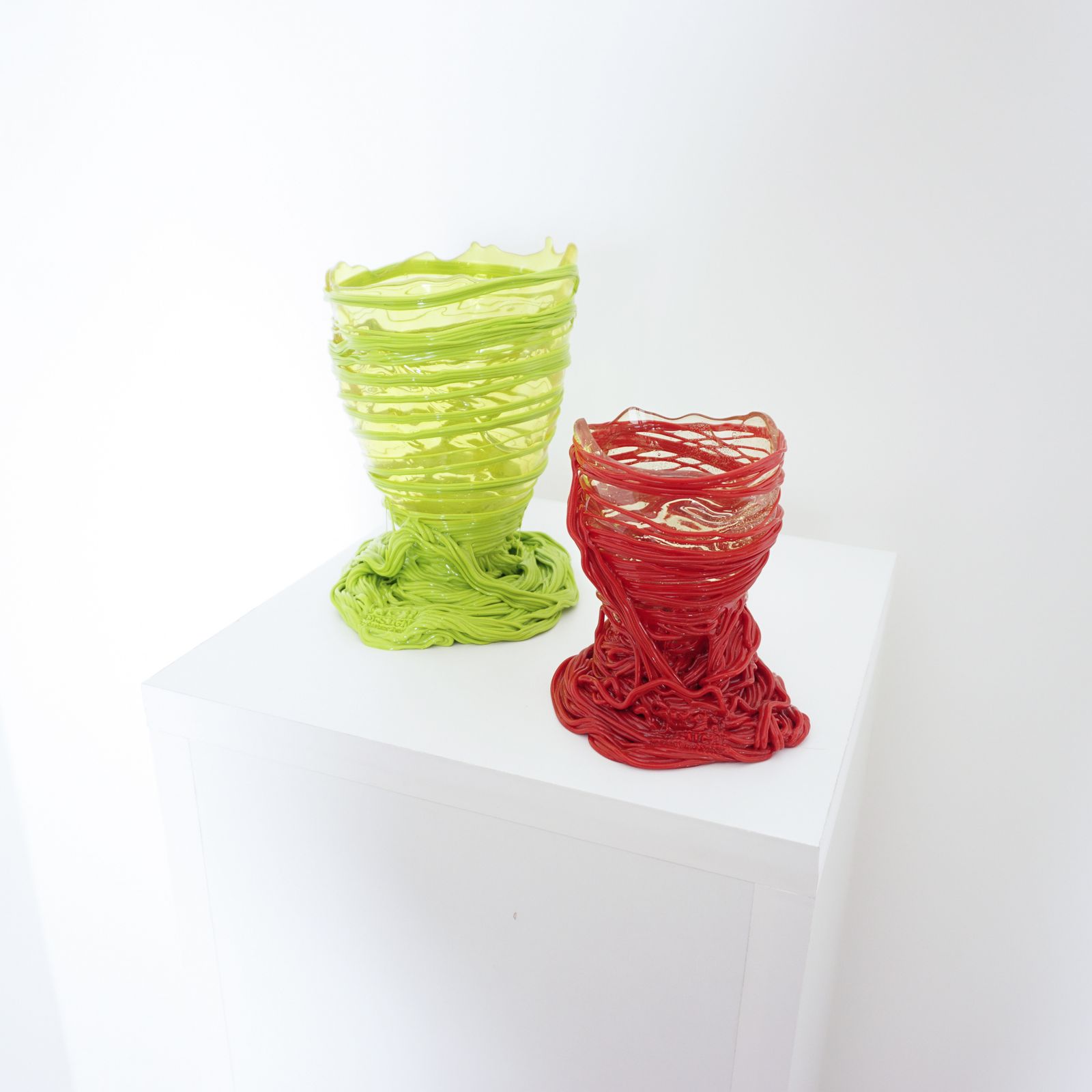 Gaetano Pesce Resin Vases – Fish Design photo 1450.0