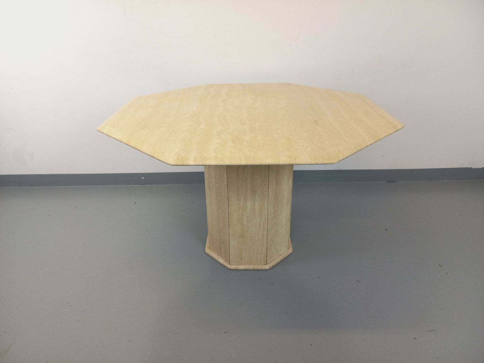Table octogonale en travertin, années 1980