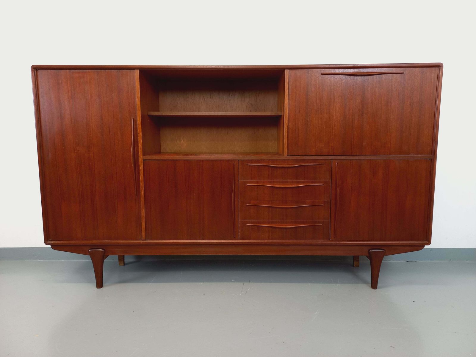Buffet haut scandinave en teck 2