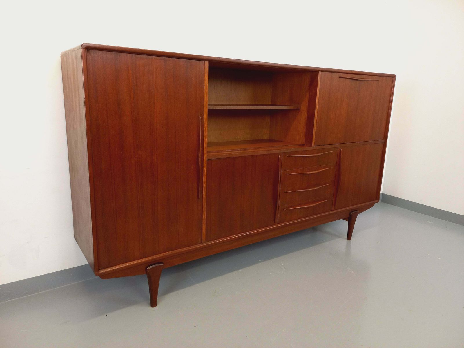 Buffet haut scandinave en teck 2 photo furniture
