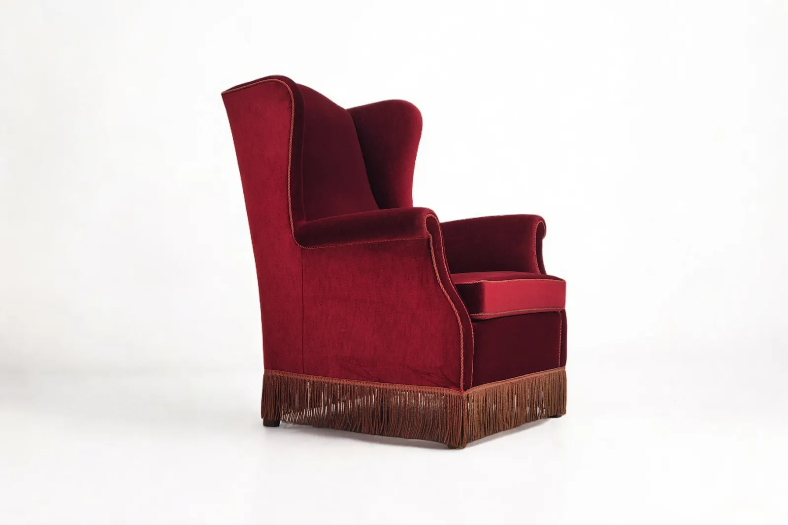 Jaren 1970, Deense Hoge Wingback Fauteuil, Ongerestaureerde Staat, Meubelvelours, Essenhout.