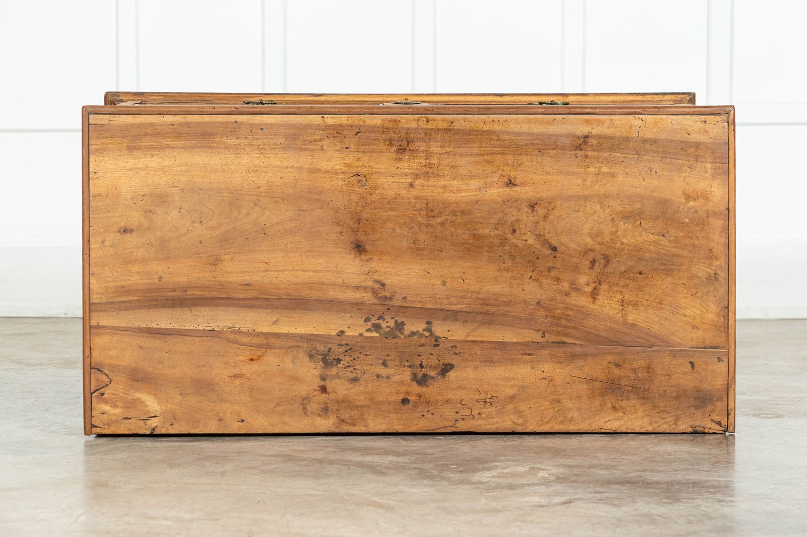 Large 18thc French Fruitwood Commode photo 4313.0