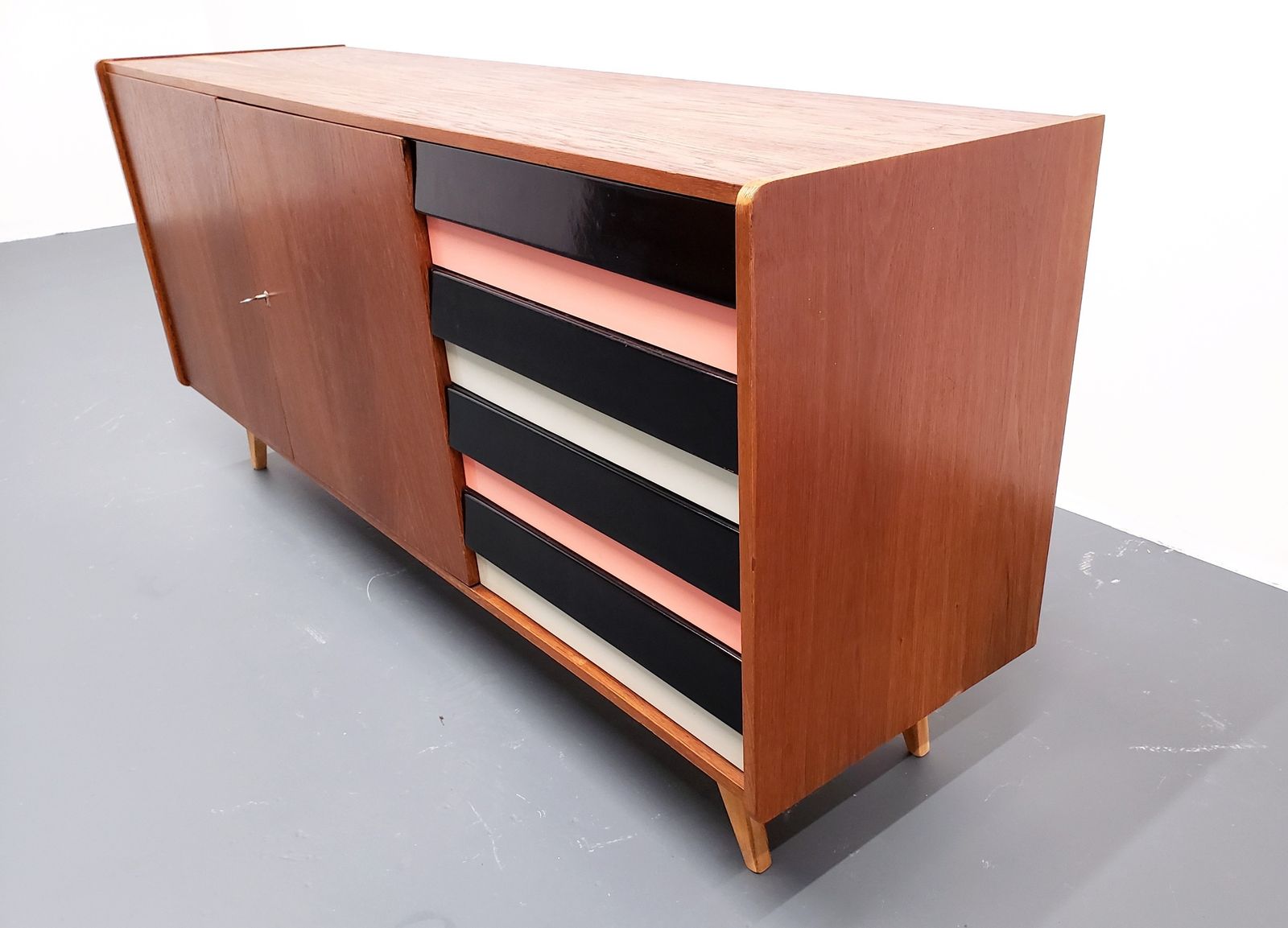 1966 Jiri Jiroutek Sideboard, Model U 460 In Black, White And Pink photo Furniture