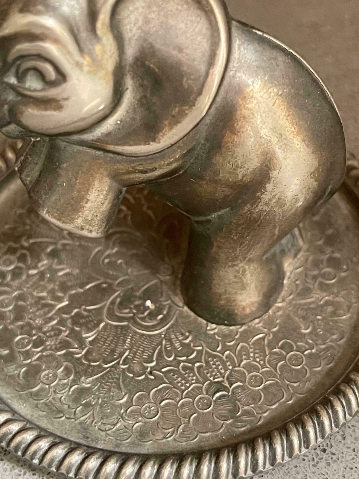Antique Sliver Ring Holder Elephant Decorative Jewellery Organiser Home Décor photo furniture
