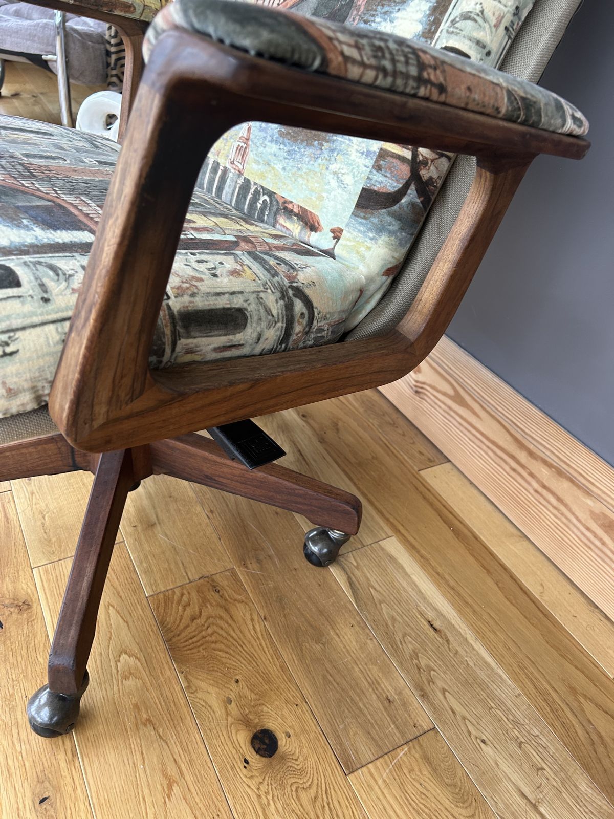 photo furniture Vintage German Sedus Swivel Office Chair – Reupholstered In Zoffany Venice Scene Fabric