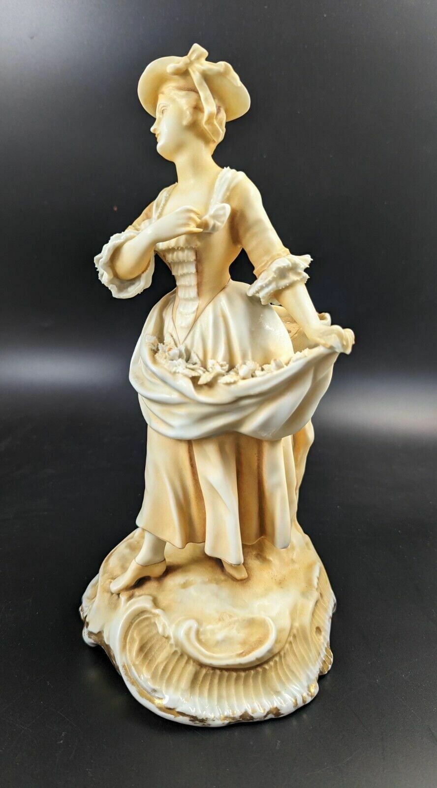 Parian (Biscuit Porcelain) Woman Figurine By Sitzendorf, C.1887 1900. photo for sale