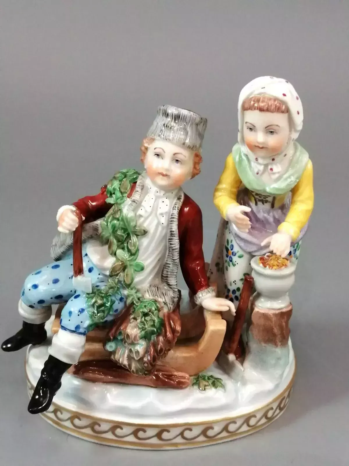 Young Couple Figurine By Carl Thieme ,Potschappel C. 1902