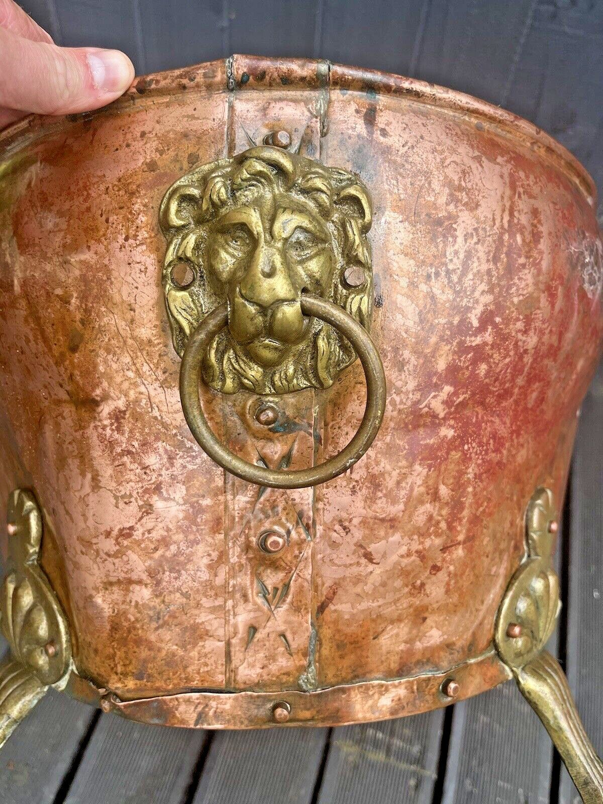 photo vinterior Large Antique Copper & Brass Lions Head Paw Feet Riveted Log Coal Bucket Planter