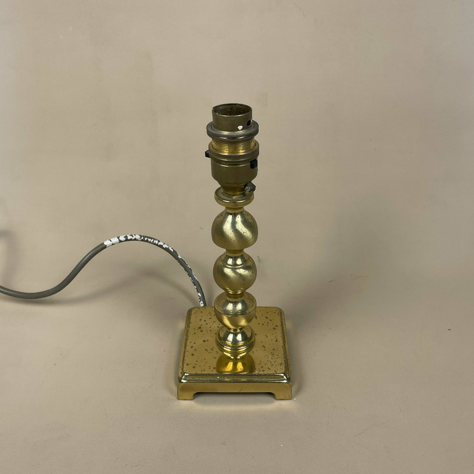 Vintage Gold Brass Metal Lamp Light Bedside Side Table Desk Ornate Detail Square Base Antique Small Pattern Aged Patina Column Pillar Ball