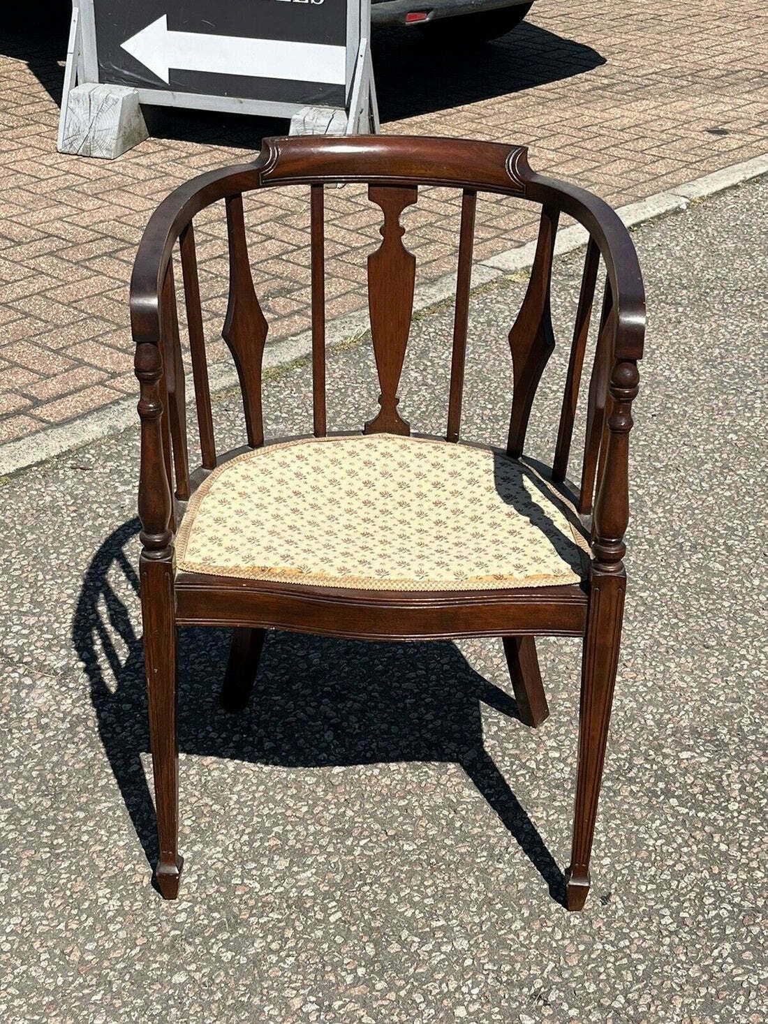 Antique Mahogany Armchair , Superb Quality. Barrel Back photo furniture