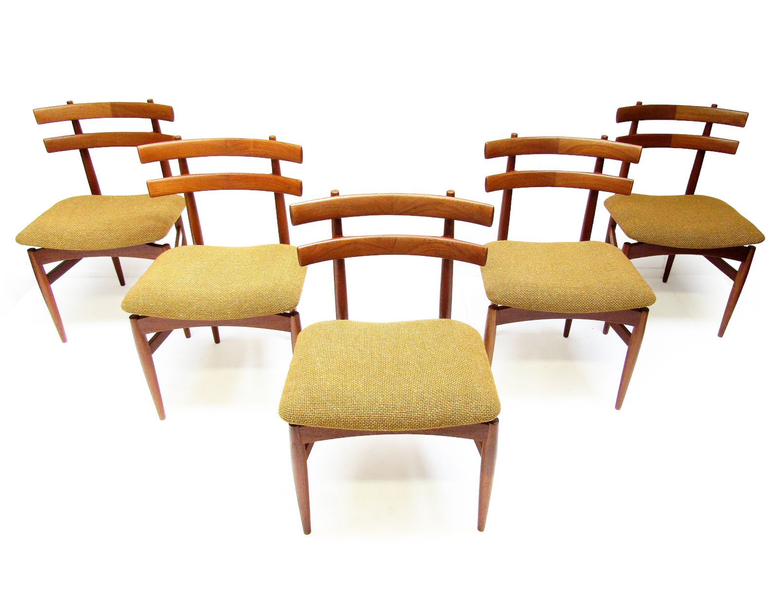 Five 1960s Danish Model 30 Dining Chairs By Poul Hundevad In Teak & Mustard Fabric photo Furniture
