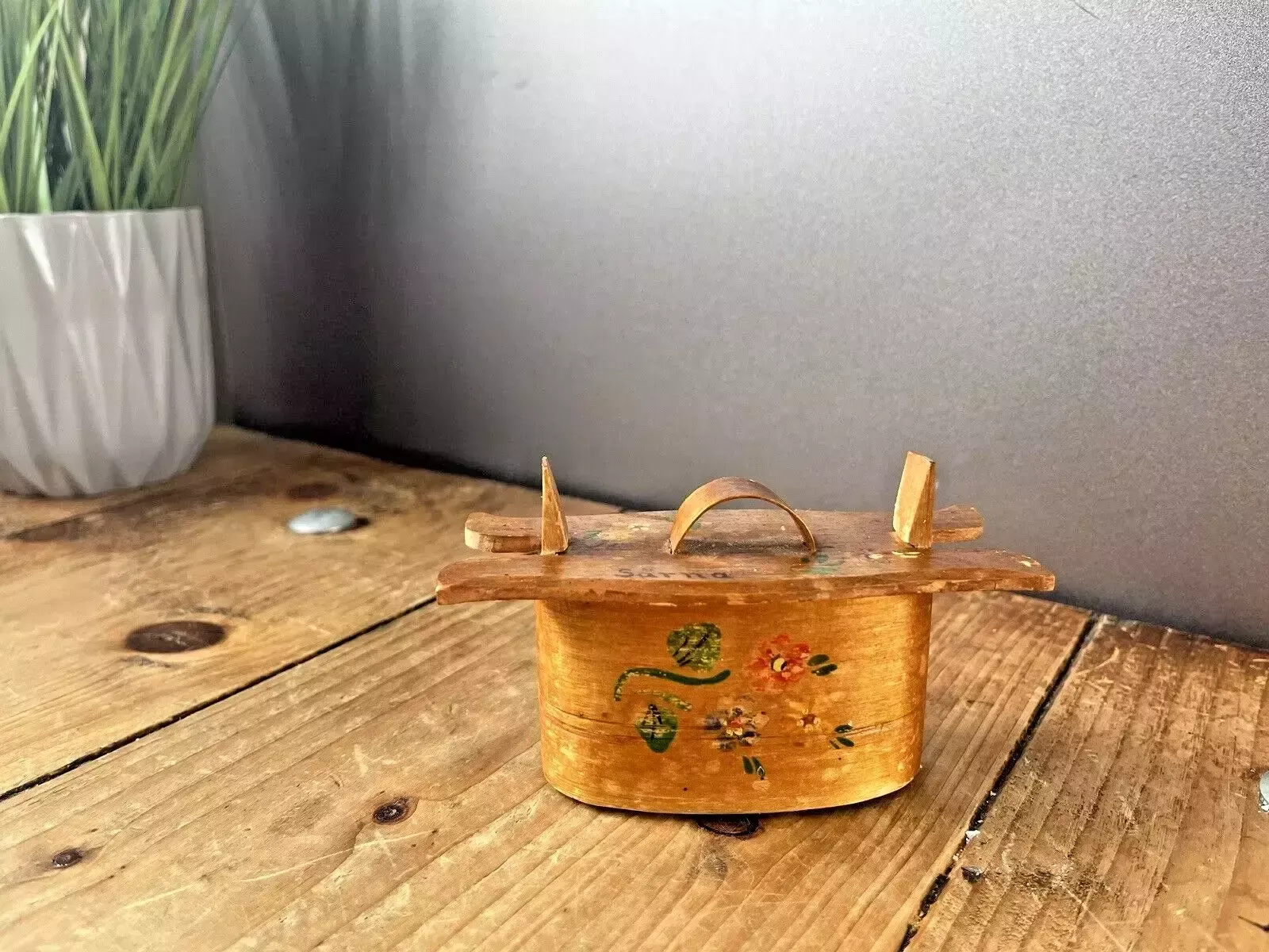 Mini Antique Swedish Svepask Tine Bentwood Folk Art Painted Box Scandi Kitchen photo Home Decor