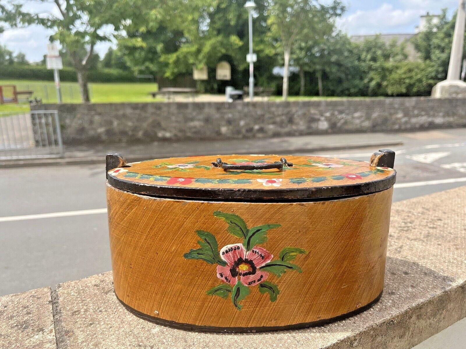 220.0 Large Antique Swedish Svepask Tine Bentwood Folk Art Painted Box Scandi Kitchen photo