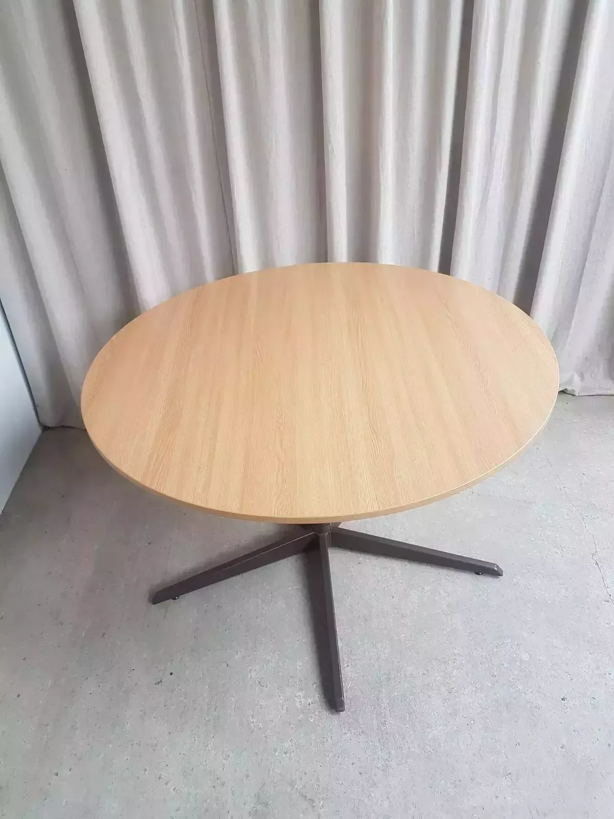 photo furniture Vtg Mid Century Circular Melamine Modernist Dining Table Danish Retro R500