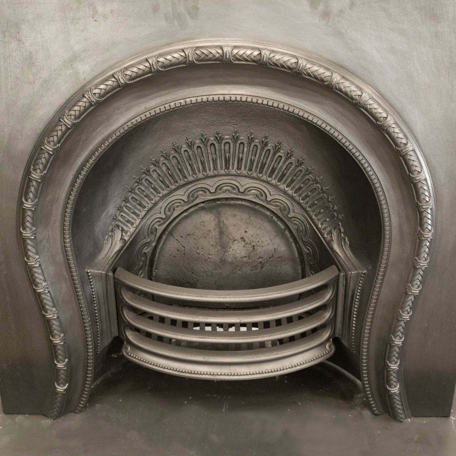 Antique Victorian Cast Iron Horseshoe Insert | Pair Available photo 1040.0