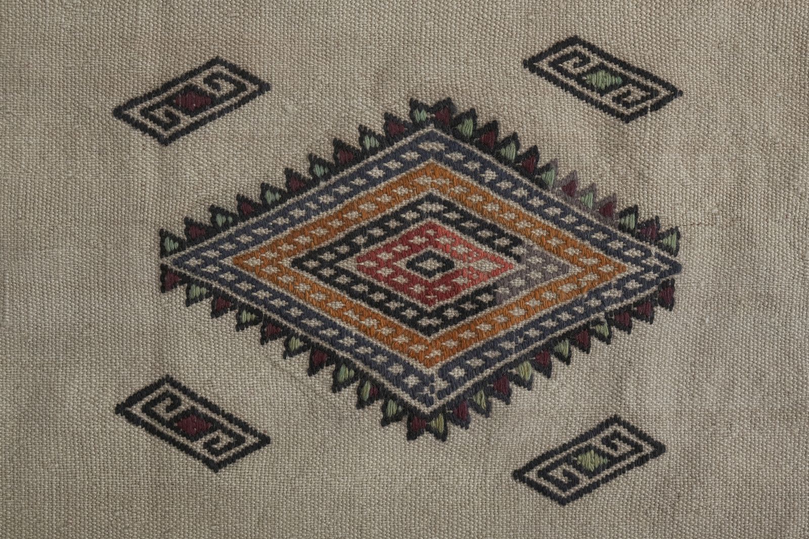 photo furniture Vintage Embroided Turkish Stair Kilim Runner Rug 1'11'' X 13'8''