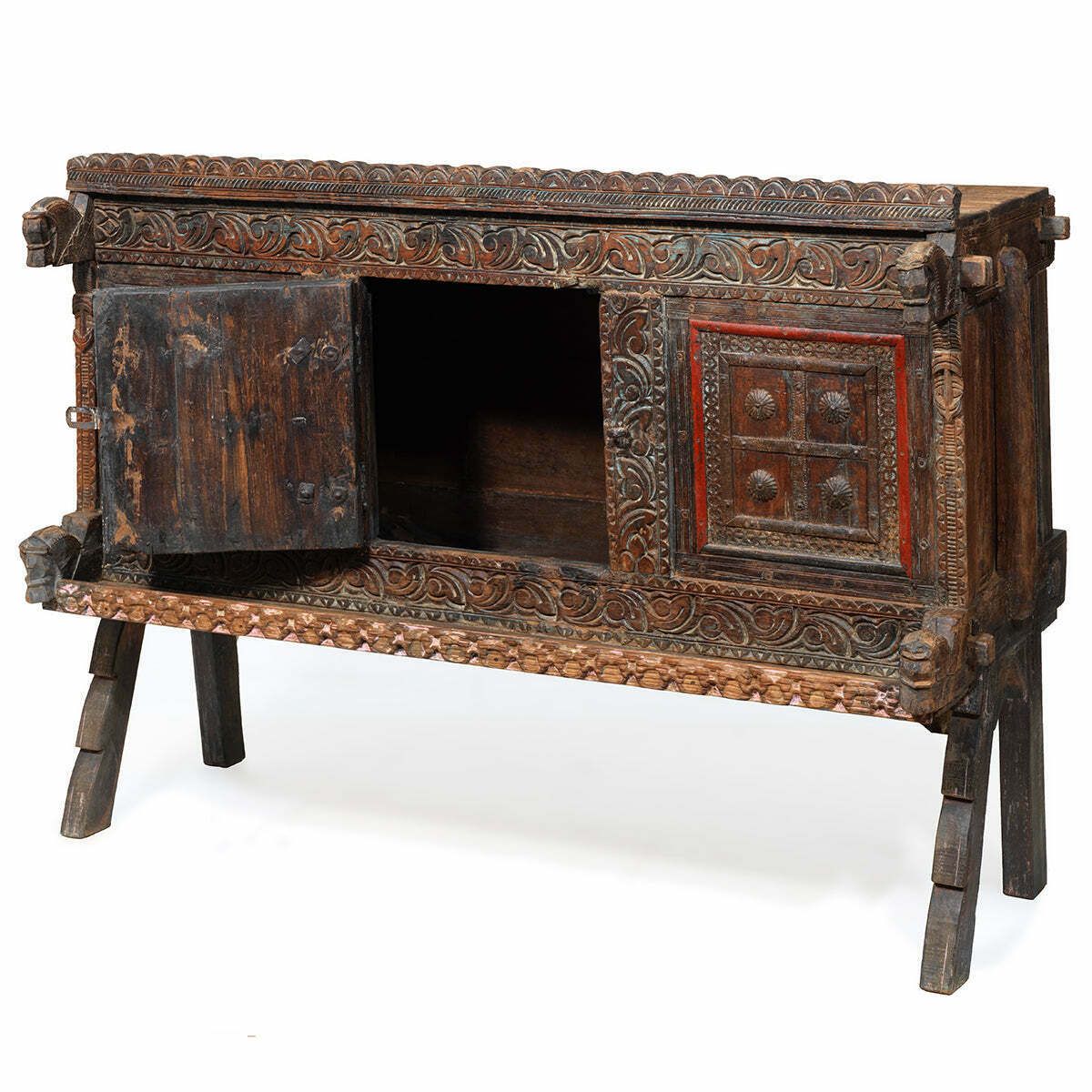 Antique Carved Wooden Damchiya photo Furniture