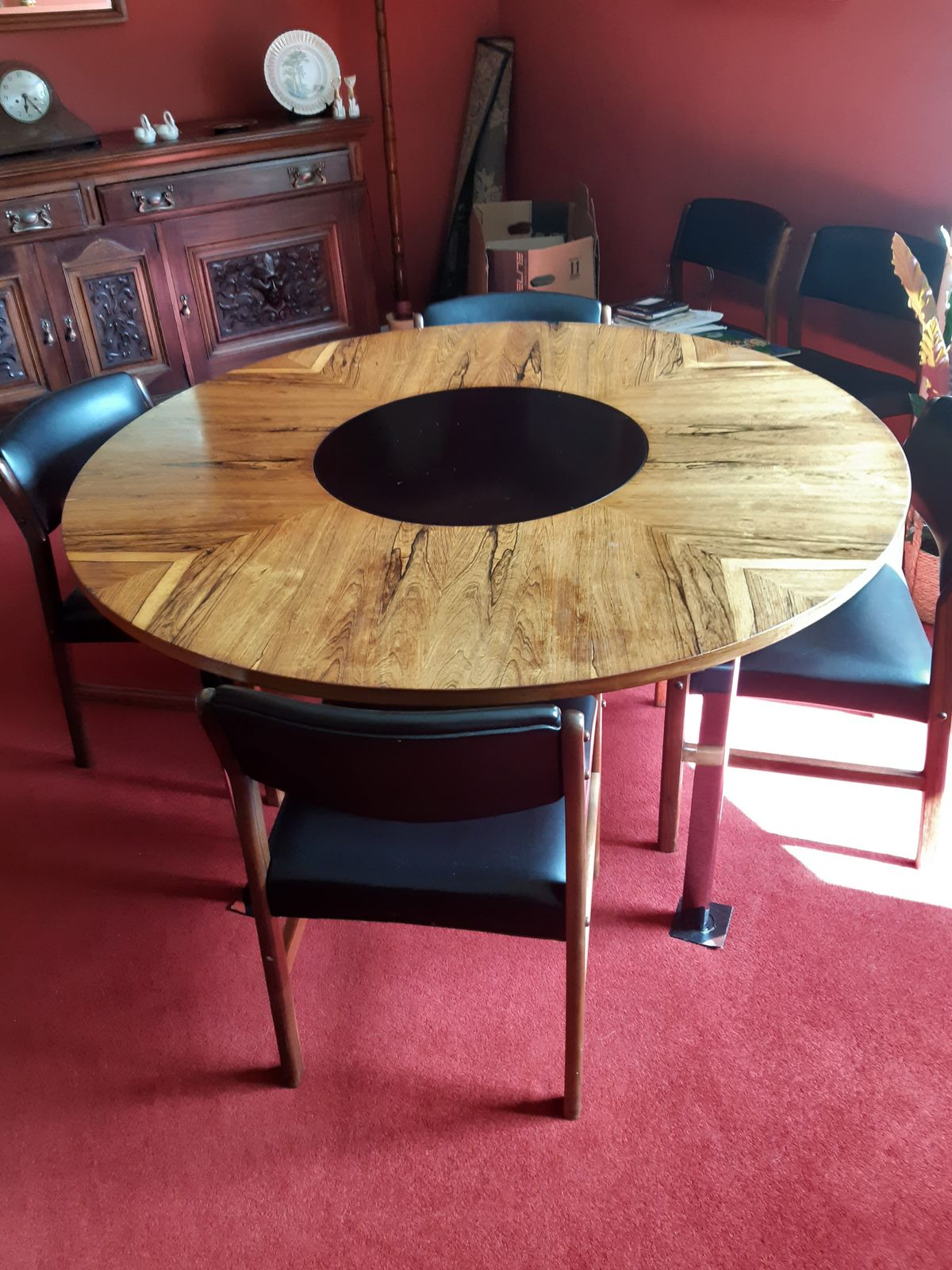 Merrow Associates Rosewood Dining Table And Chairs