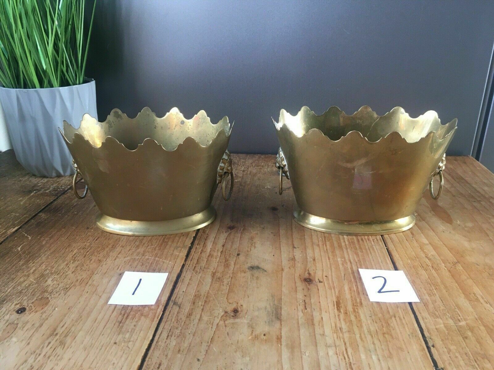 1 Vintage Brass Castellated Lions Head Flower Cachepot Planter Plant Pot Antique photo vinterior