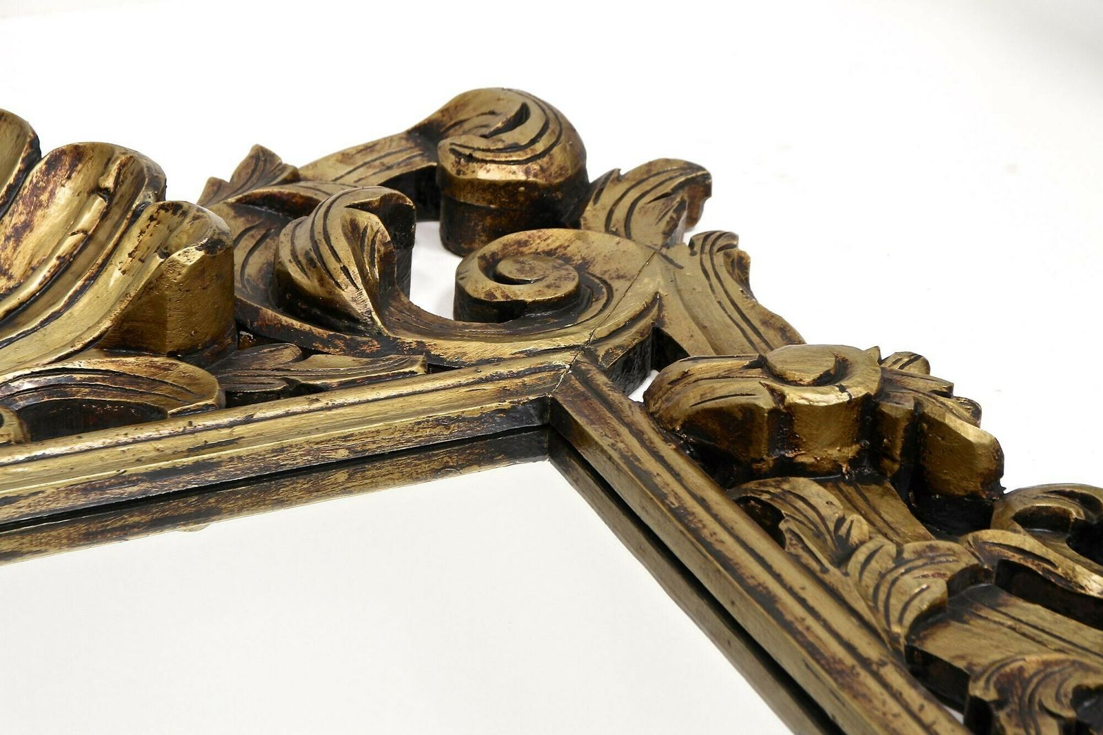 photo vintage Mid Century Italian Gilt Florentine Wall Mirror, Italy Circa 1940/50