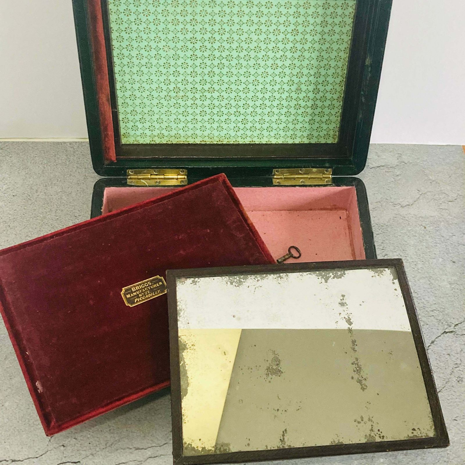 Antique Leather Jewellery / Vanity Box photo for sale