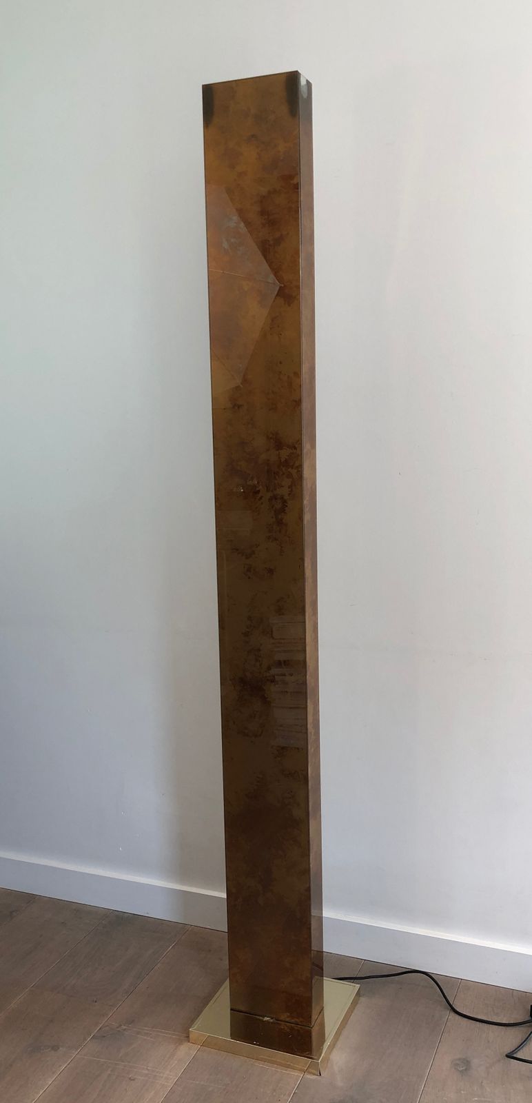 1850.0 Floor Lamp In Golden Plexiglass And Golden Metal Base photo