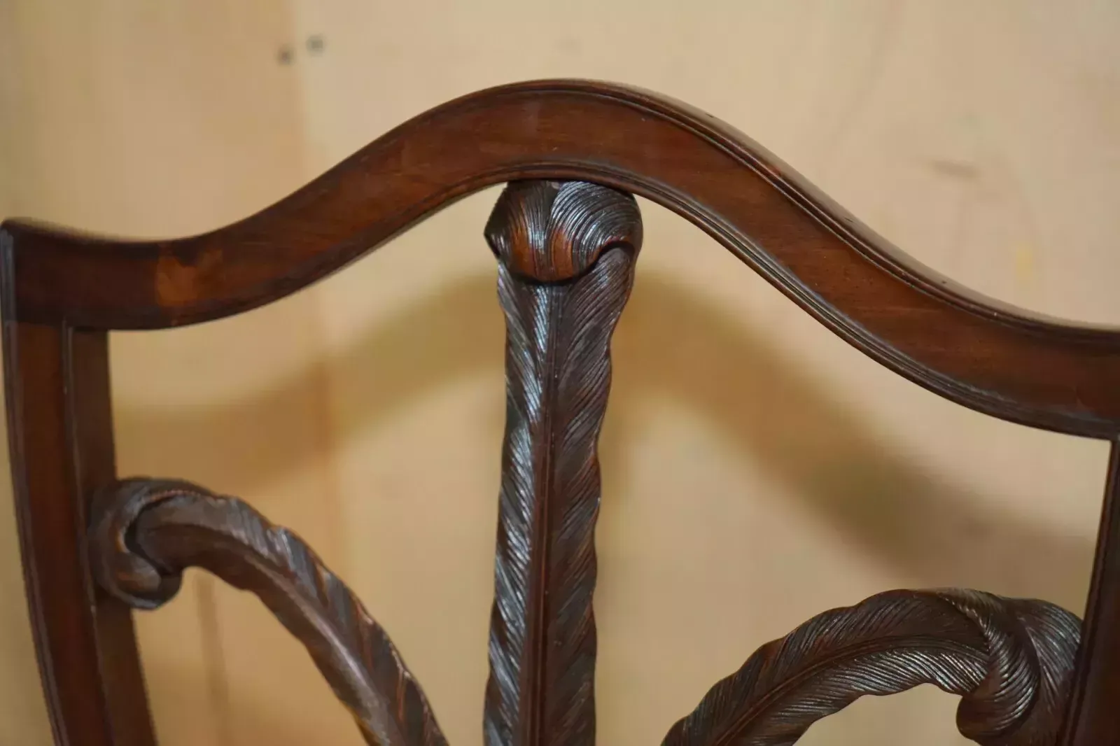 Fine Pair Of Antique Victorian George Hepplewhite Prince Of Wales Side Chairs photo buy