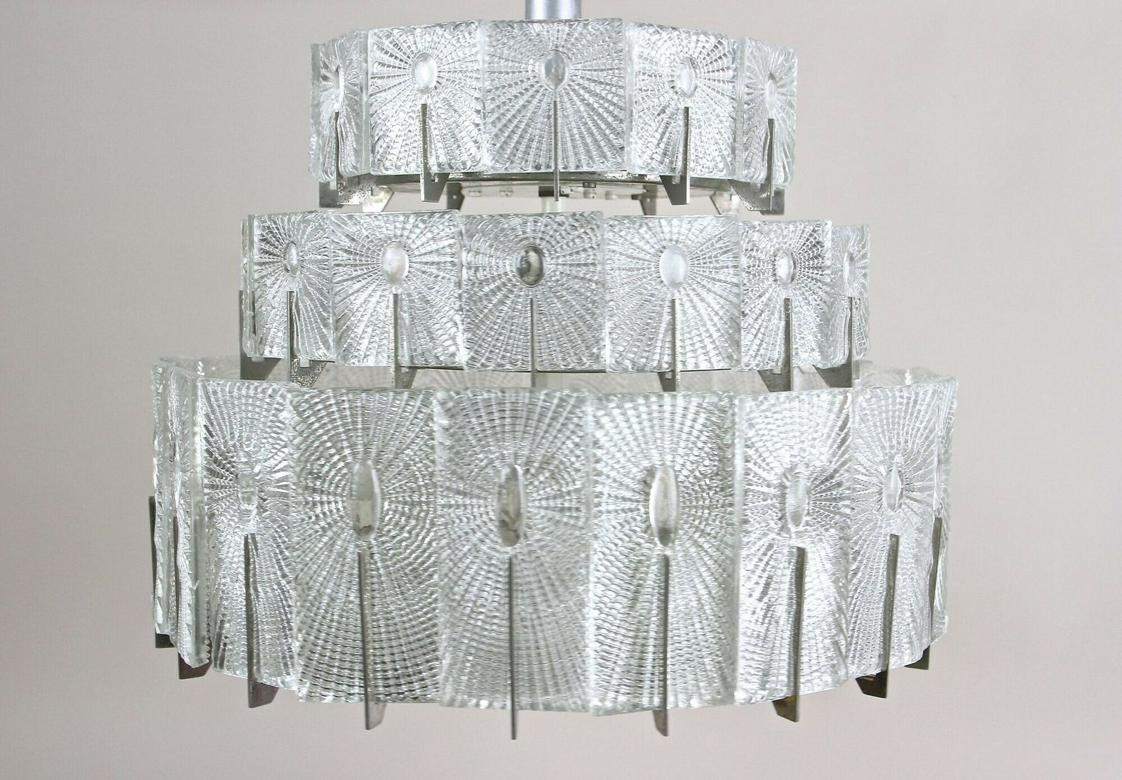 photo vintage Mid Century Modern Three Tier Glass Chandelier By Rupert Nikoll, Austria 1950s
