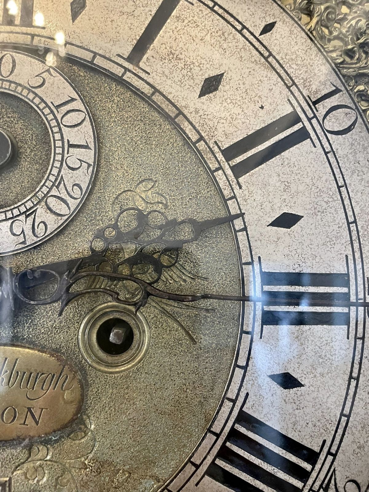 photo vinterior Fine Antique 18th Century Mahogany Longcase Clock Signed Charles Shuckburgh, London