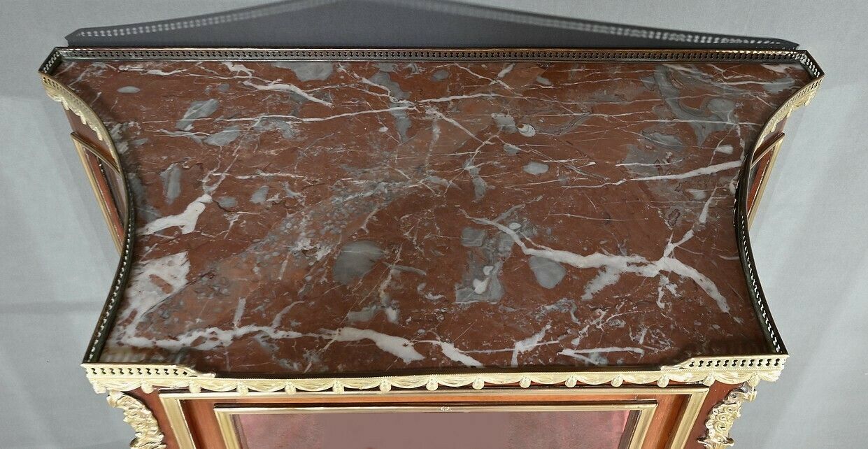 Mahogany Display Case, Transition Style Louis XV Louis XVI – Part 1 Of The 20th Century photo 2640.0