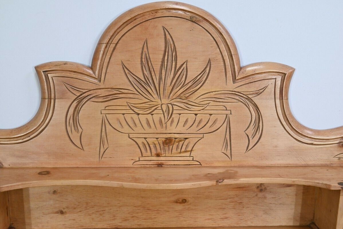 Pine Sideboard, Wales – 1920, 1920s photo vintage