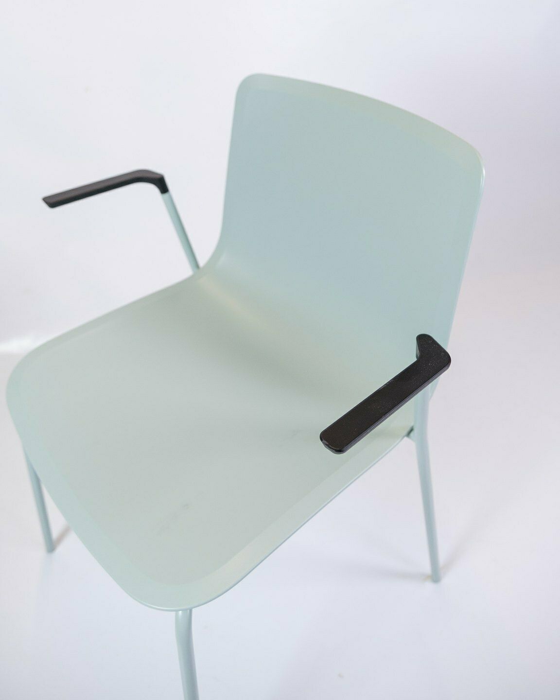 Set Of 6 Pato Chairs Lacquered In Blue With Black Armrests By Hee Willing & Ludvik For Fredericia Furniture photo buy