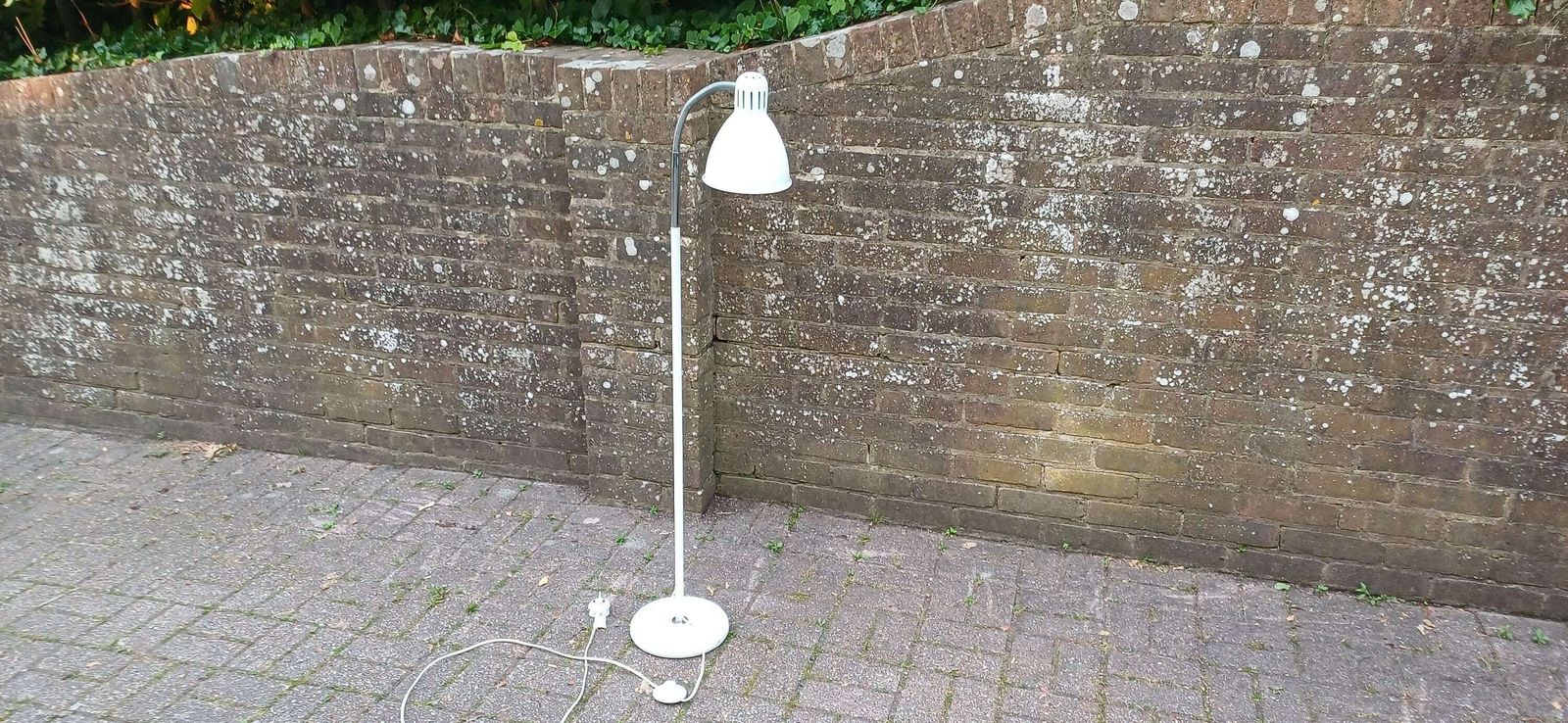 Retro Style White And Chrome Standard Lamp Pat Tested