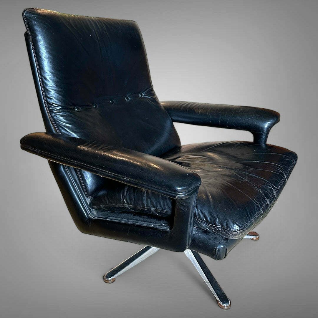 Exceptional Original Mid Century Hans Kaufeld Leather Lounge Chair Circa 1960 photo for sale