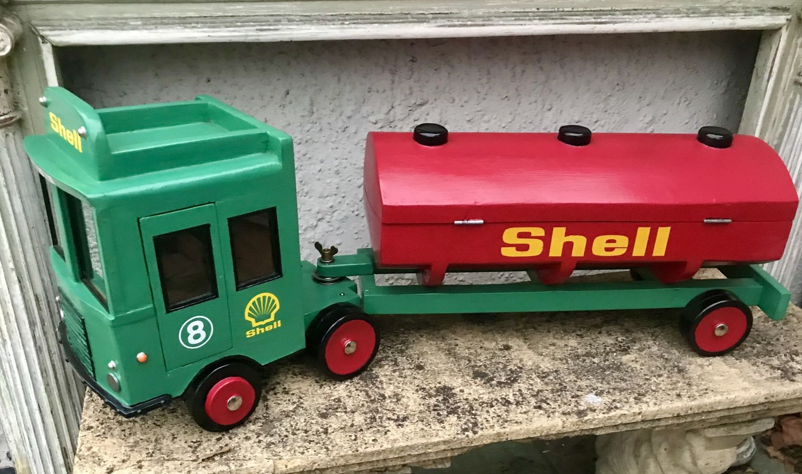 20th Century Folk Art Shop Display Bp Shell Truck photo vinterior