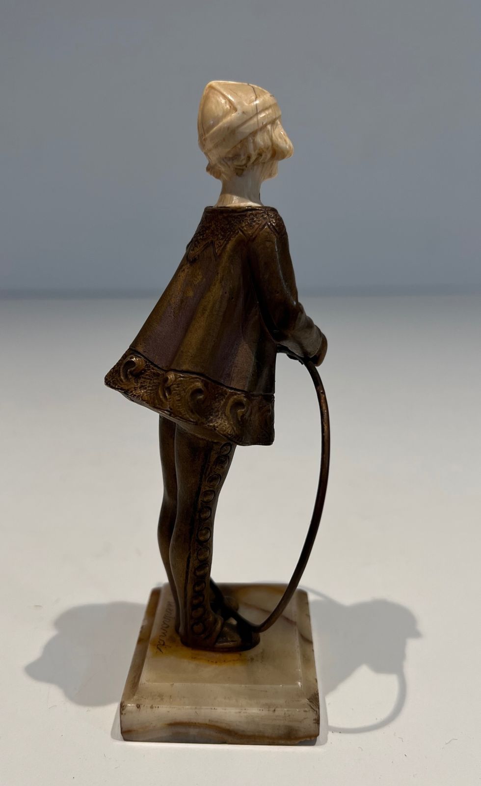 photo vinterior Chryselephantine Representing A Young Girl With A Hoop Signed Bertrand On Its Onyx Base