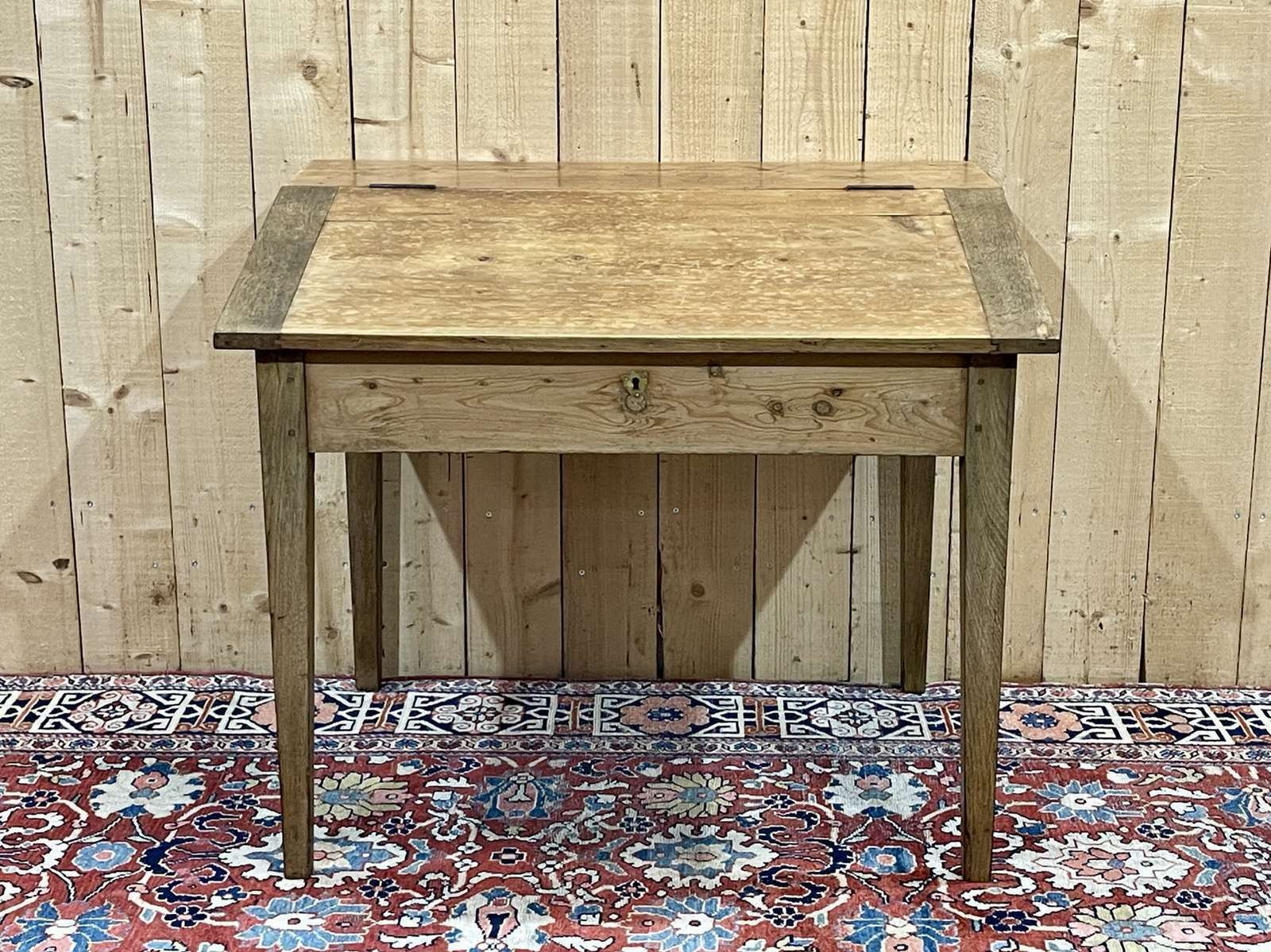 Rustic Sloping Desk From The 19th Century In Oak And Fir