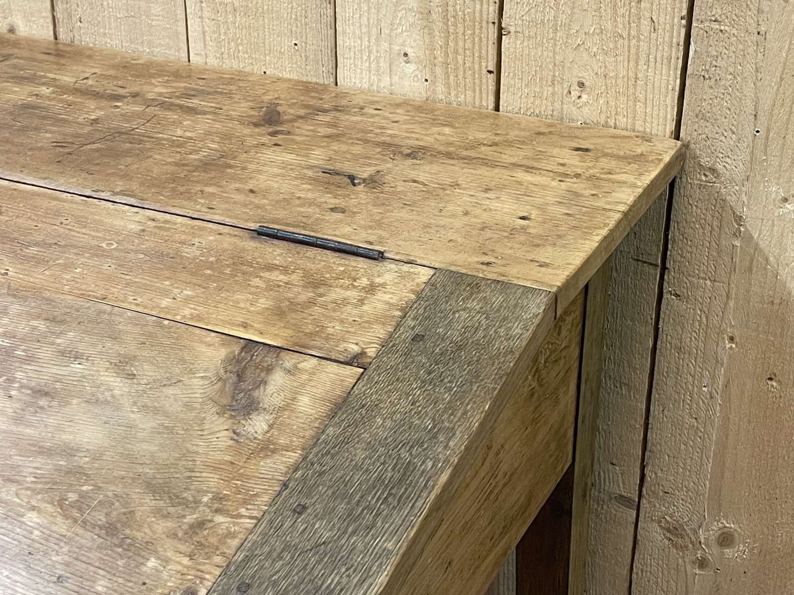 Rustic Sloping Desk From The 19th Century In Oak And Fir photo 639.0