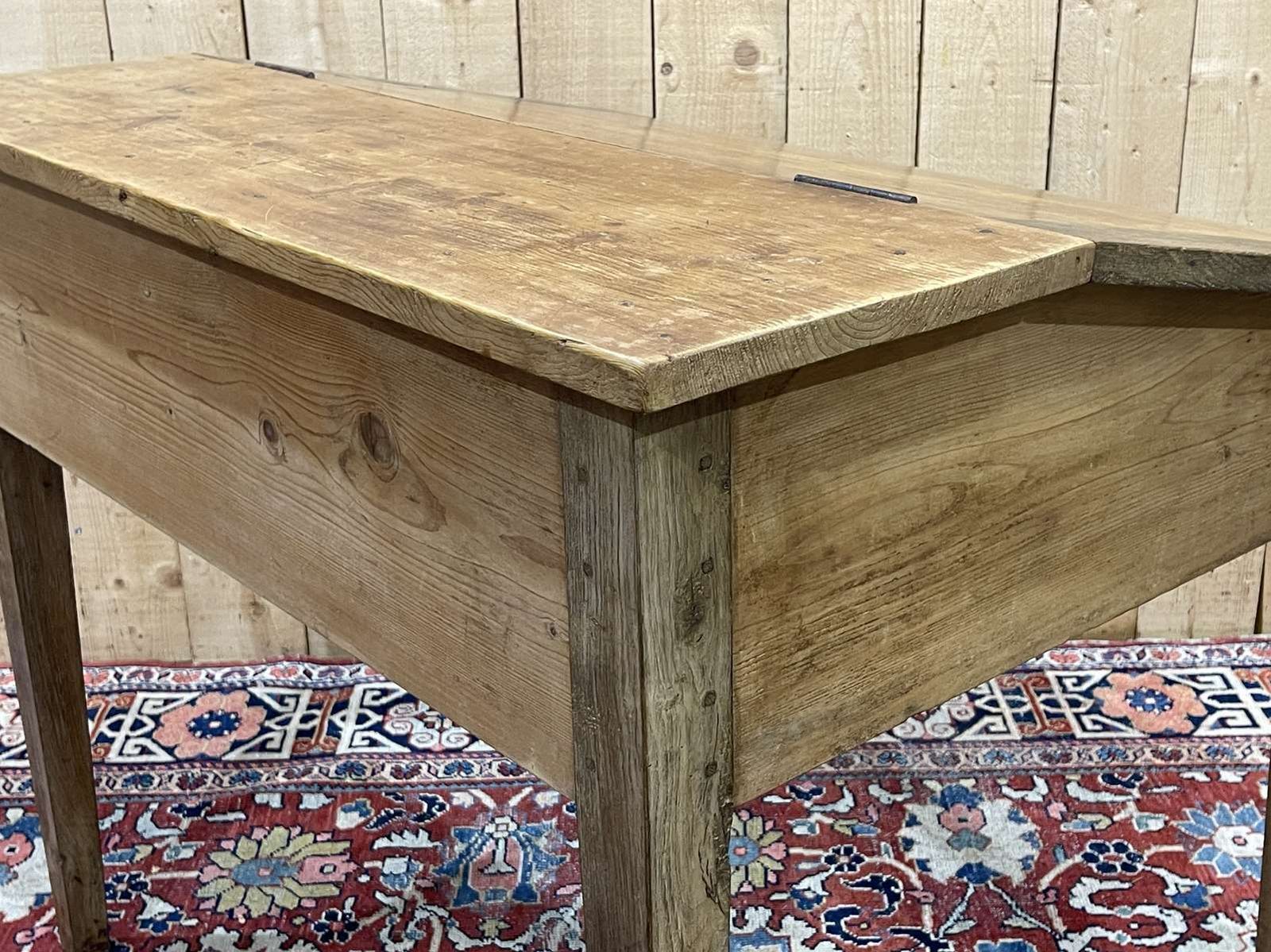 photo buy Rustic Sloping Desk From The 19th Century In Oak And Fir
