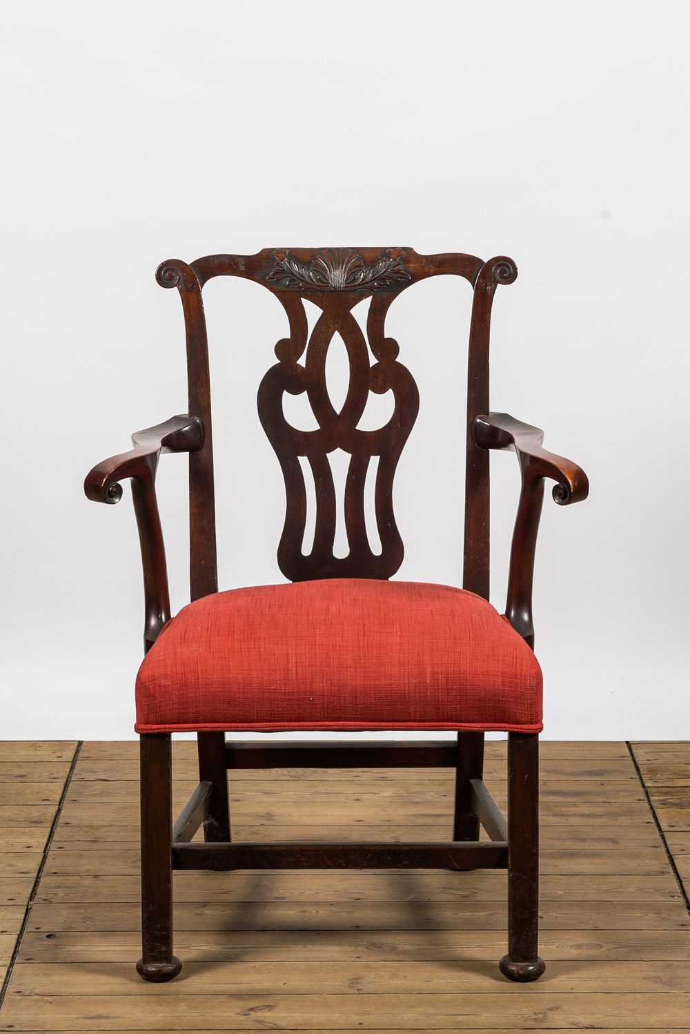 18th Century Georgian Mahogany Chippendale Armchair photo buy
