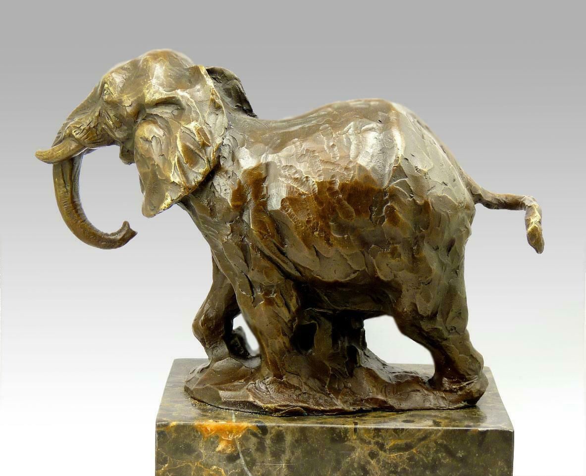 Sculpture Of An Elephant In Patinated Bronze, 20th Century. photo 1715.0