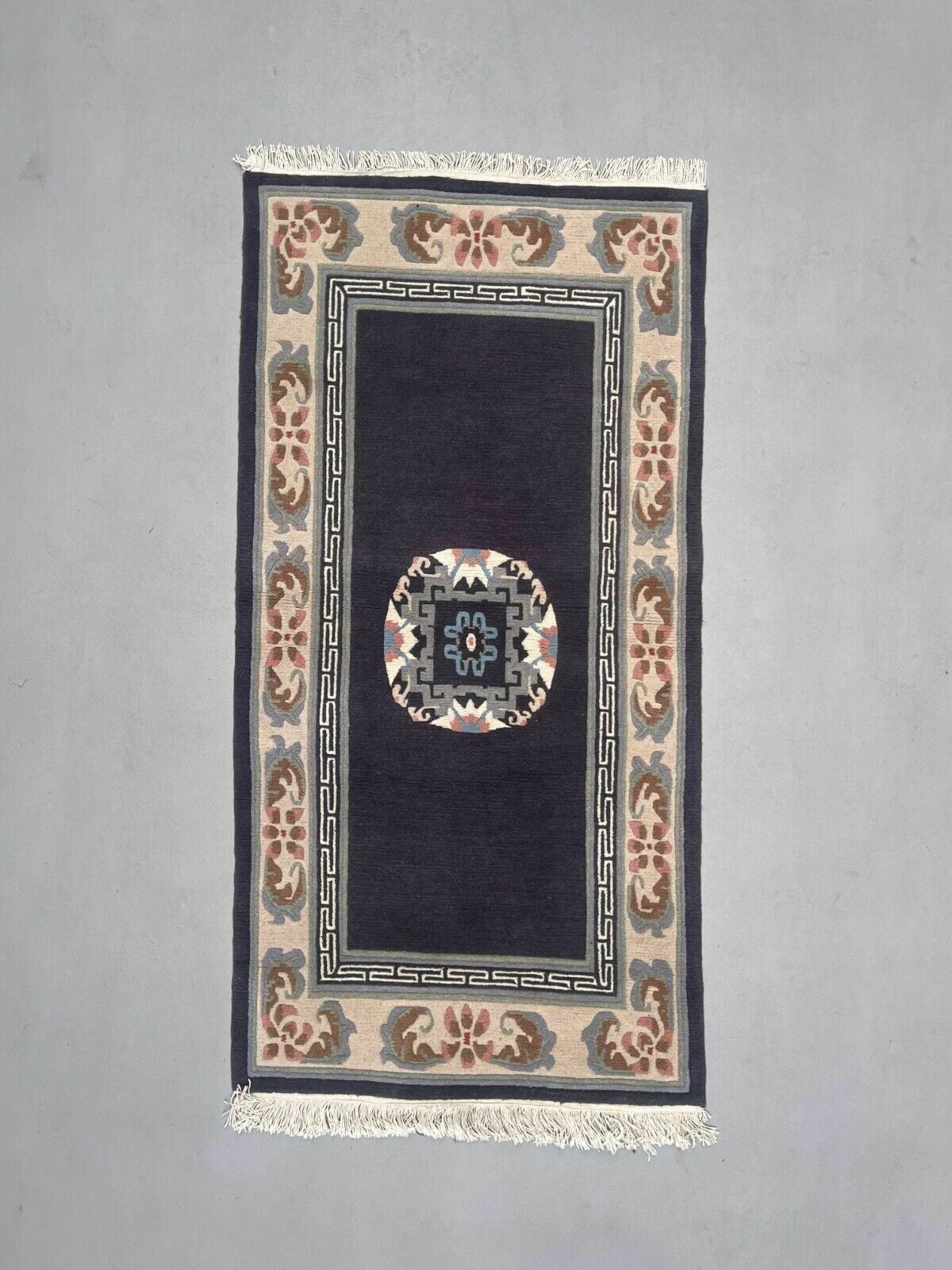 Tibetan Rug 188x91 Cm Oriental, Chinese, Nepalese, Tribal, Medium photo for sale