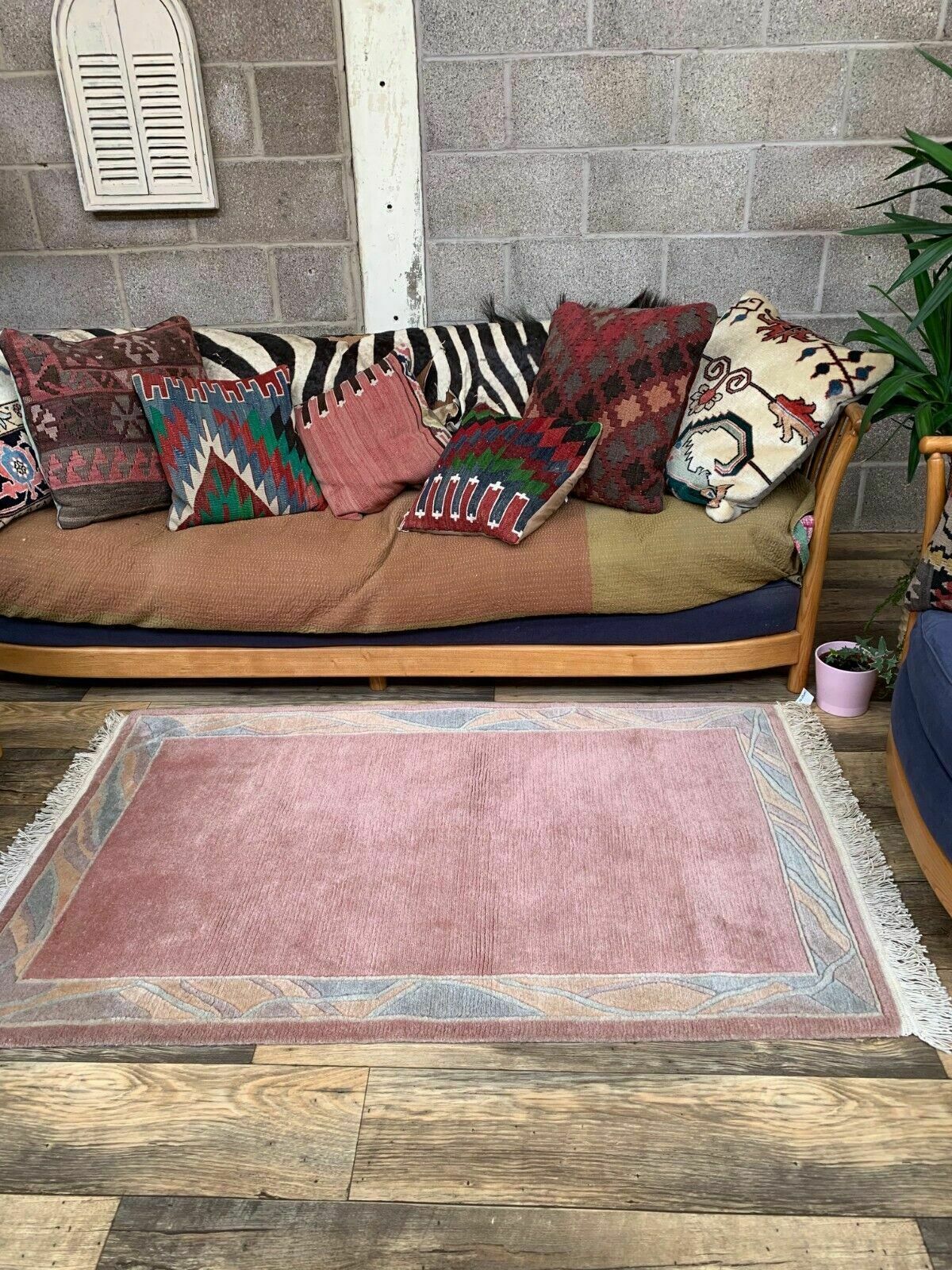 Tibetan Rug 160x93 Cm Oriental, Chinese, Nepalese, Tribal, Medium photo furniture