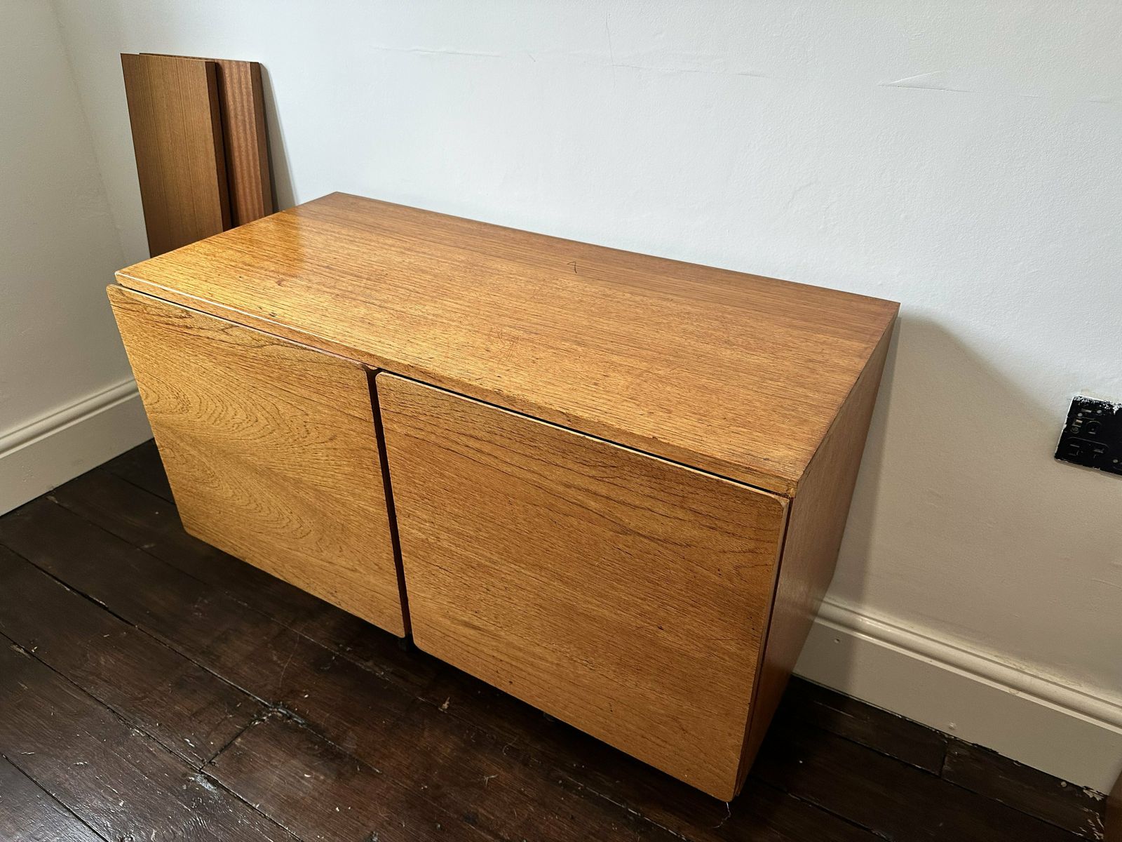 Beaver & Tapley Floating Cabinet photo 140.0